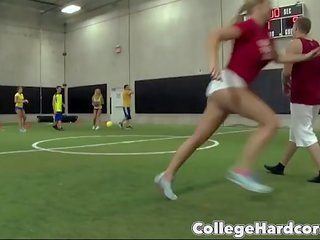 学院 体育 dodgeball 游戏 很快 变 性交 狂欢 哇 cr12385